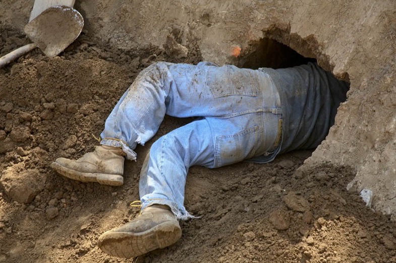 Супруг 15 лет каждую ночь копал тоннель в тайне от жены, спустя года его поймали за работай и выяснили куда ведет тоннель