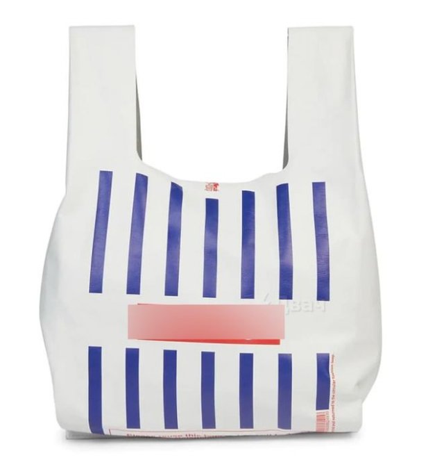 Известный бренд представил сумку для покупок с "гениальным" дизайном - и стоит она 1 350 долларов