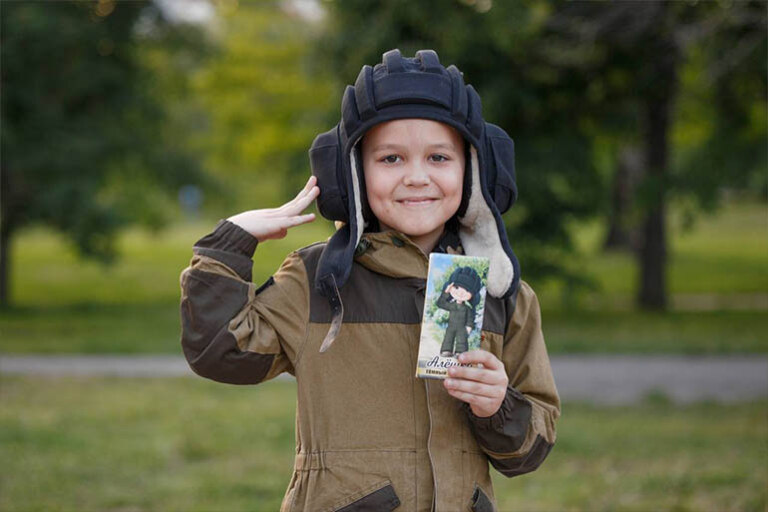 Леша Павличенко - мальчик с шоколада "Алешка" и символ войны Z