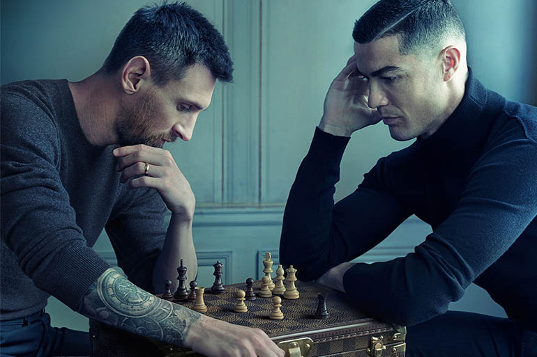 Месси и Роналду играют в шахматы - что за мемы от Луи Витон